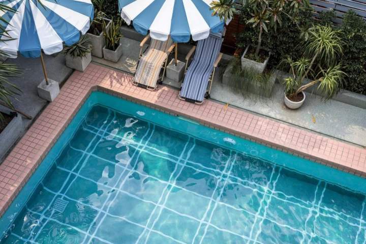 Fabrication de piscine, Le Lamentin